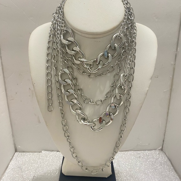 SILVER CHUNKY STATEMENT COLLAR NECKLACE - Picture 5 of 9